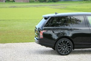 Real Art on Wheels | Range Rover Vogue TDV6
