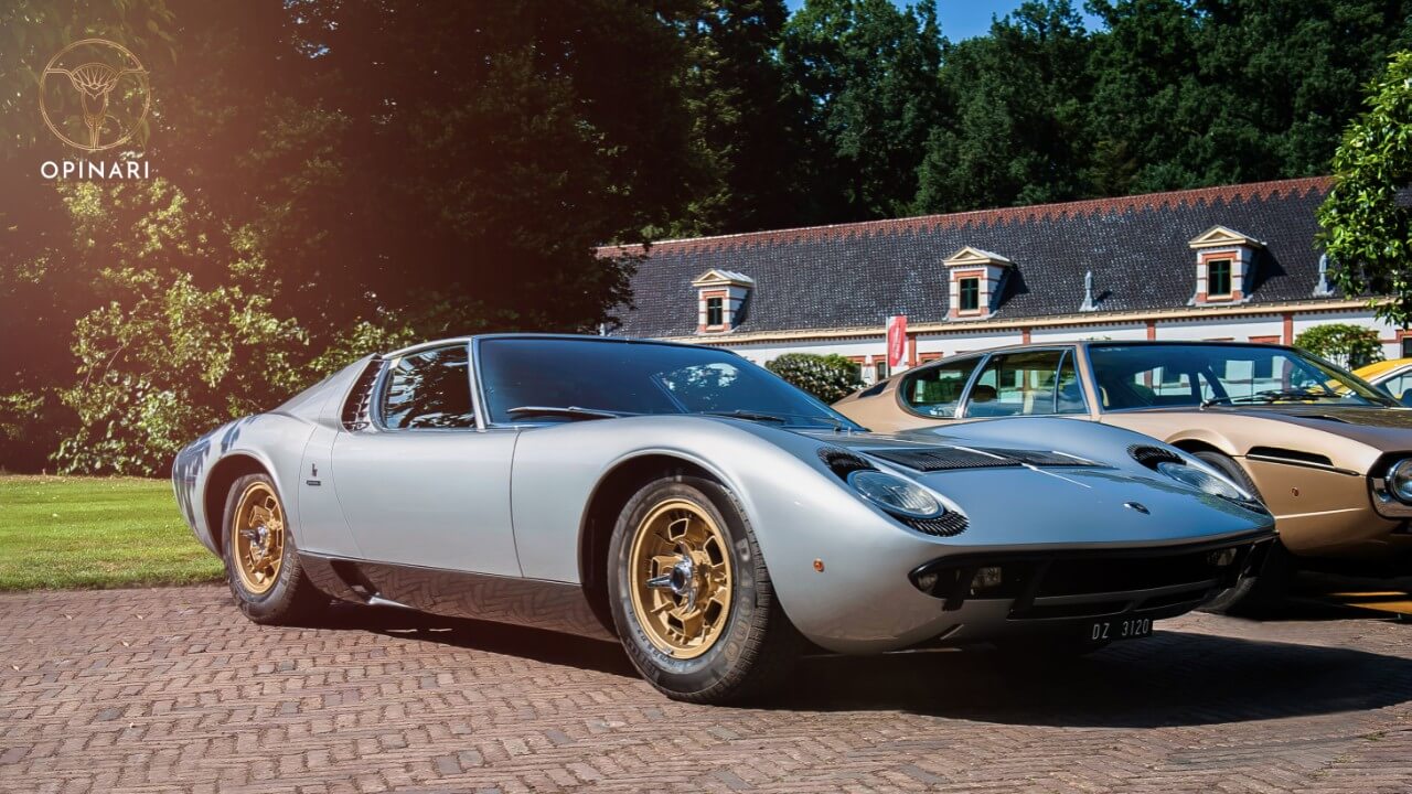 Lamborghini Miura: Gentleman's Sports Cars of the 70's