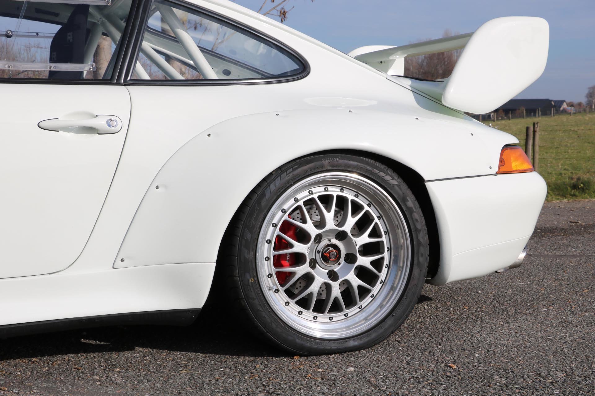 Real Art on Wheels | Porsche 993 Cup 3.8