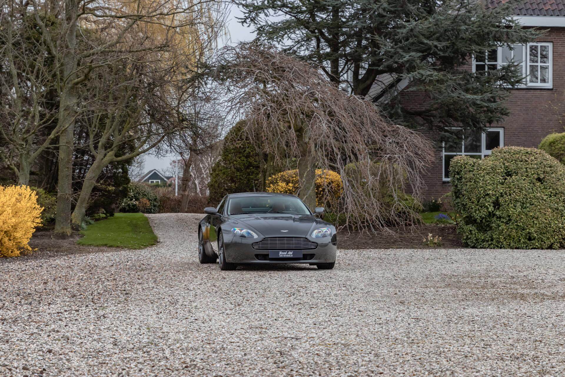 Real Art on Wheels | Aston Martin V8 Vantage