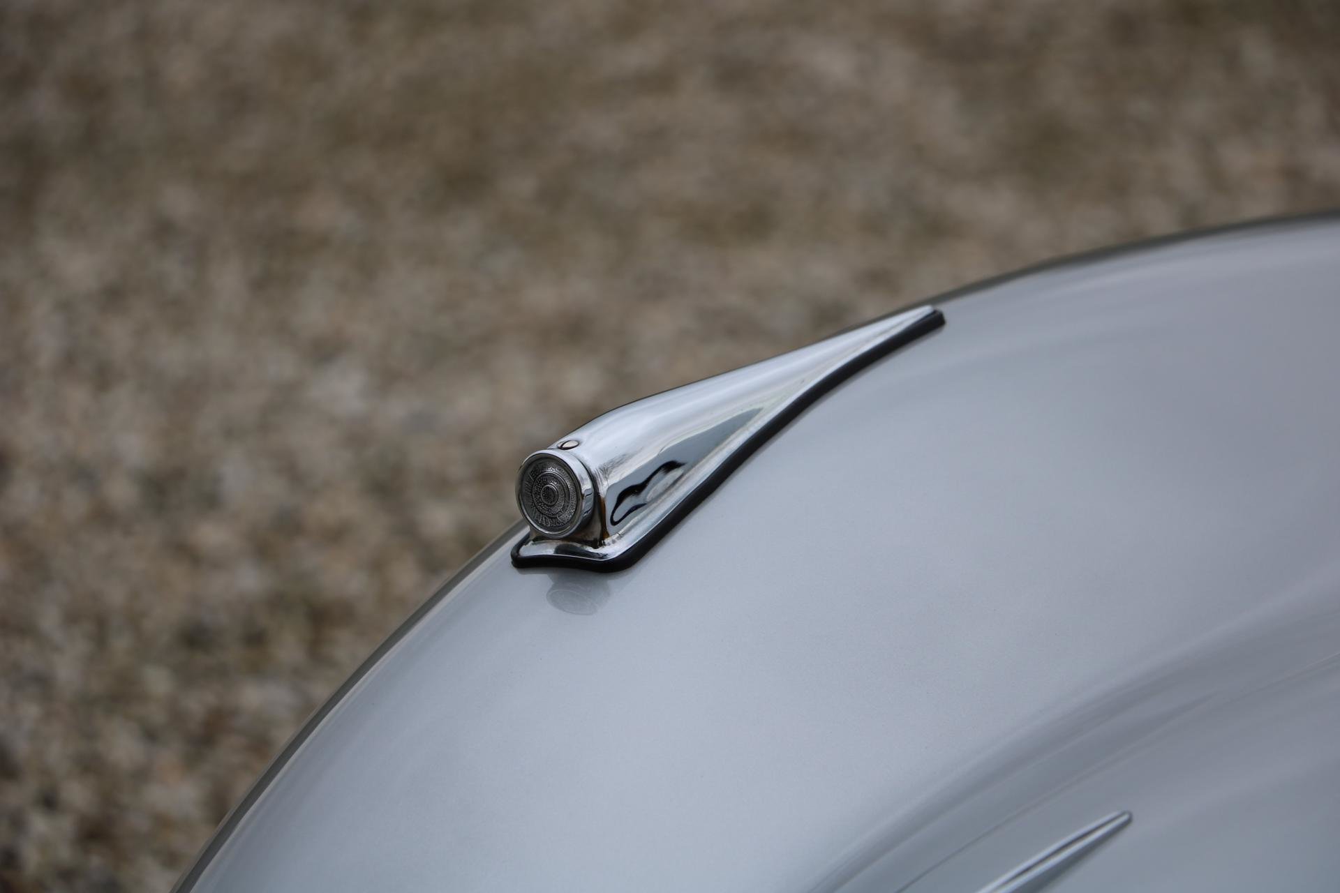 Real Art on Wheels | Jaguar XK120 Roadster