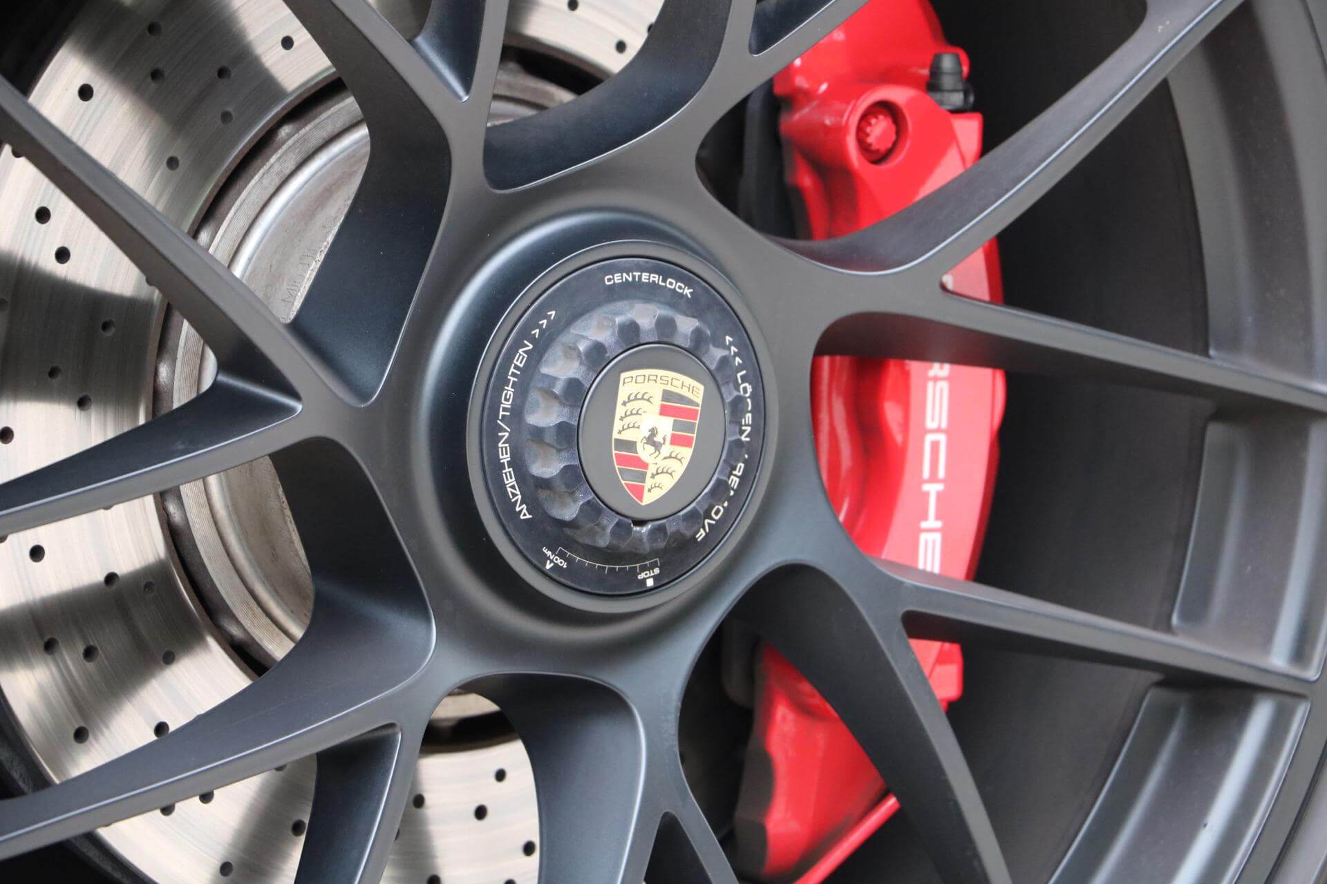 Real Art on Wheels | Porsche 991 GTS