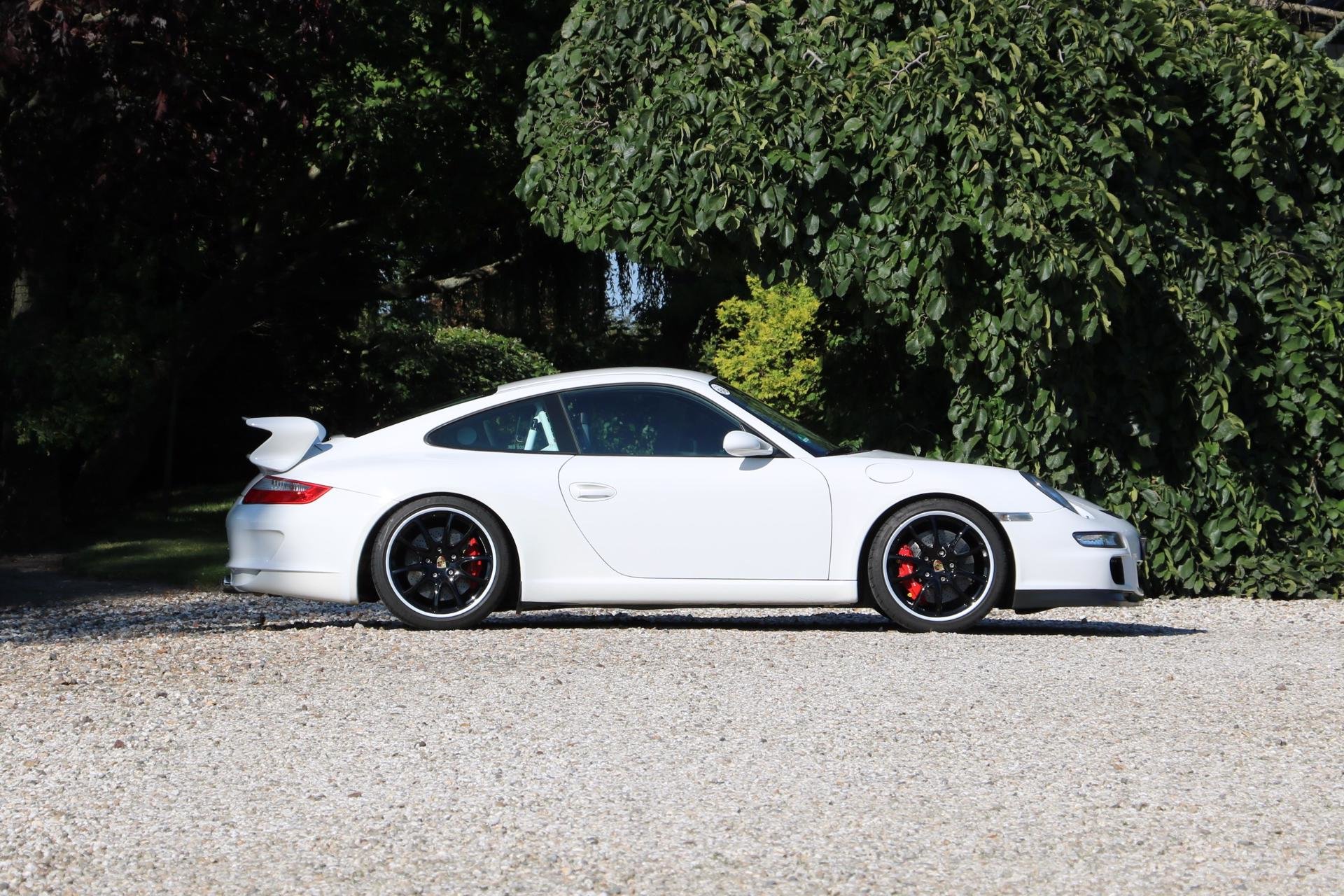 Real Art on Wheels | Porsche 997 GT3