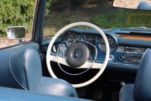 Real Art on Wheels | Mercedes-Benz 280 SL