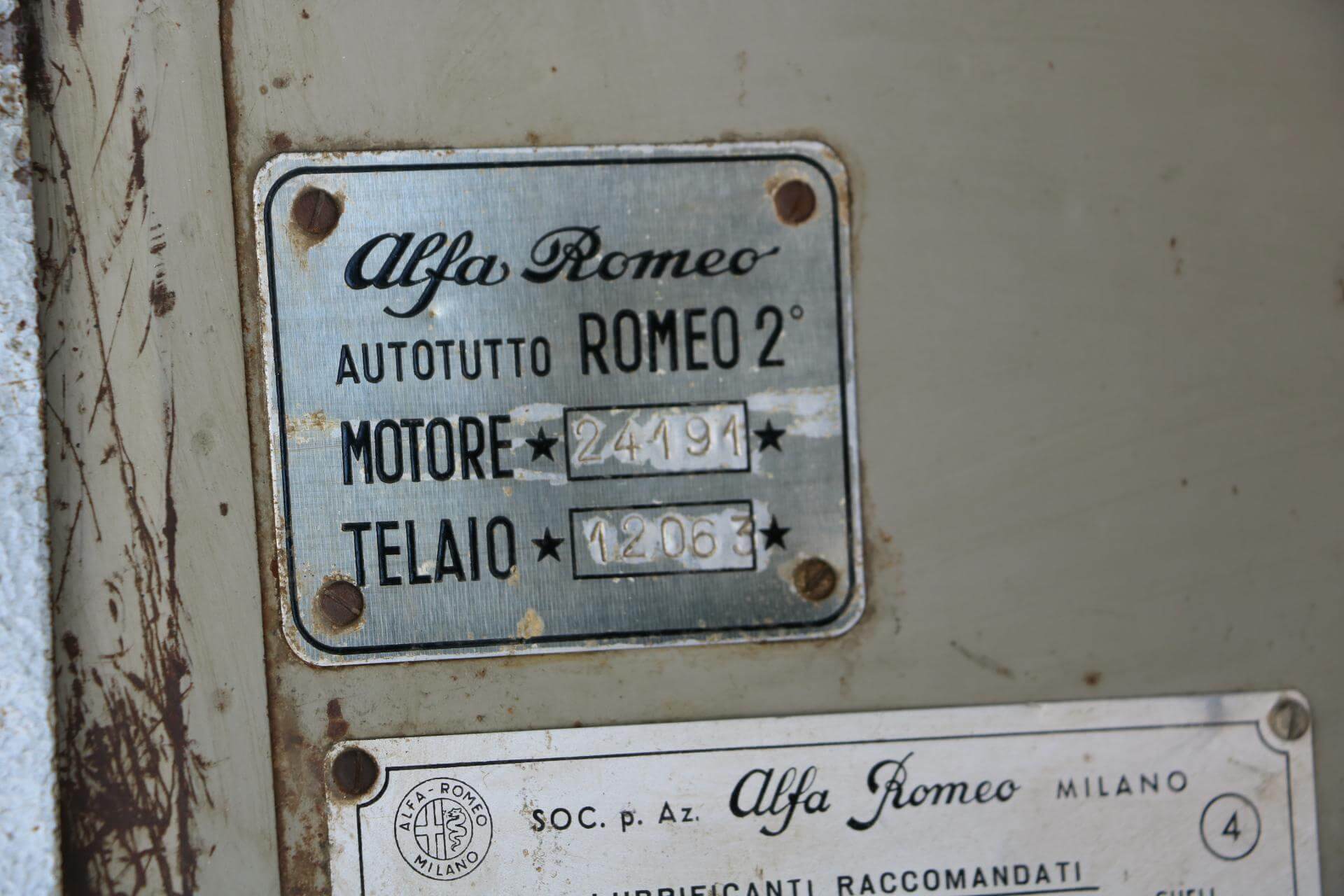 alfa-romeo-romeo-2-46