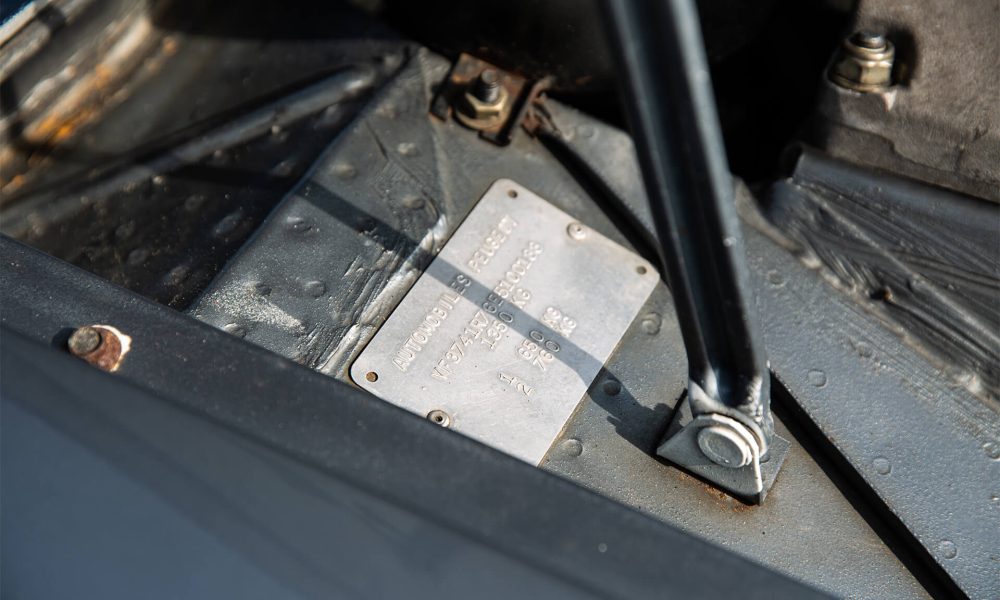 0000s_0003_RAOW-Peugeot-205-Turbo-30-1