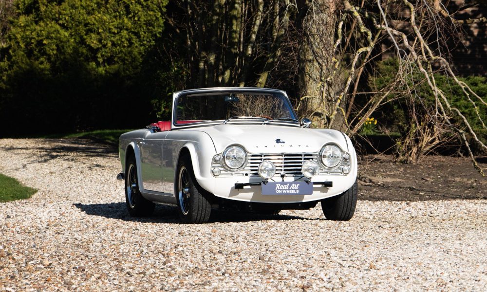 02-RAOW-Triumnph-TR4
