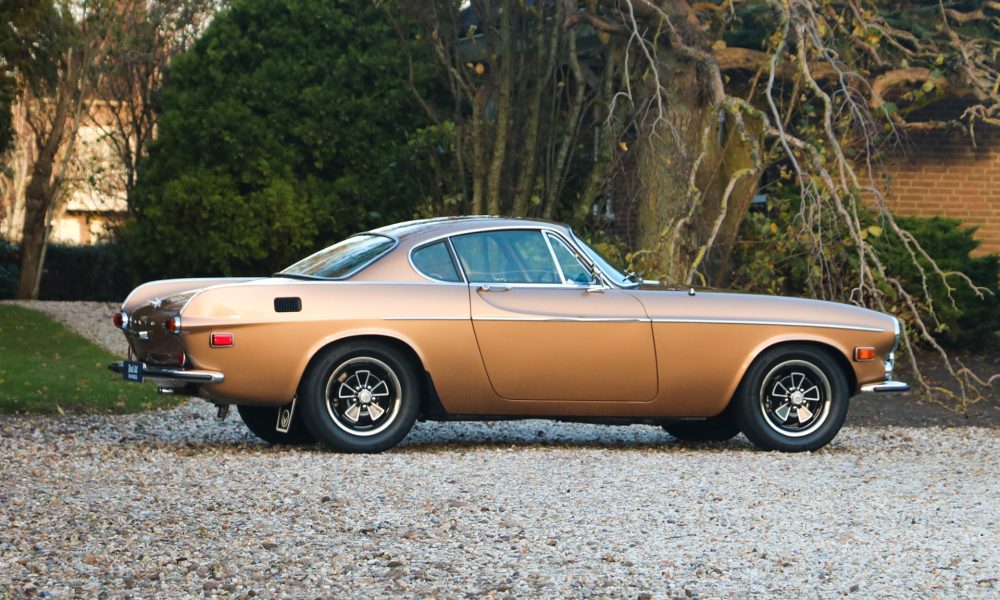 07-RAOW-Volvo-P-1800