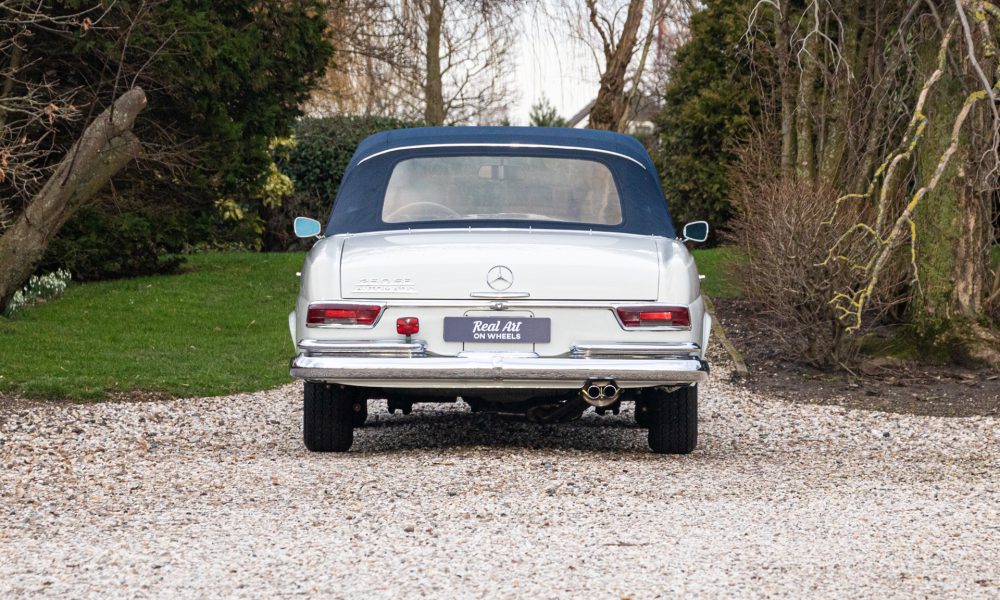 09-RAOW-Mercedes-250-SE-Automatic