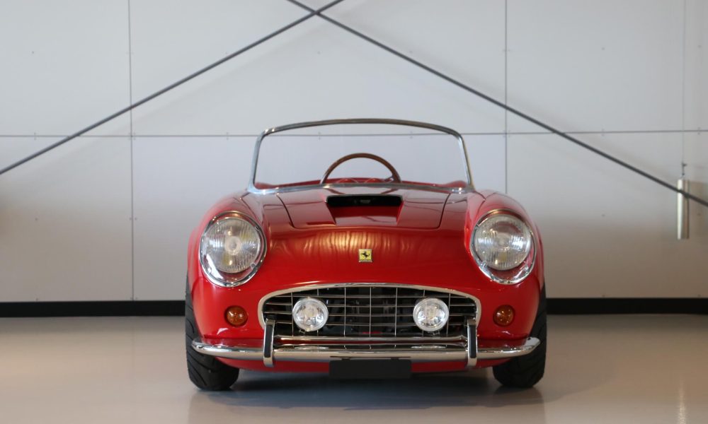 1-ferrari-california-spider-junior-car-rosso-002