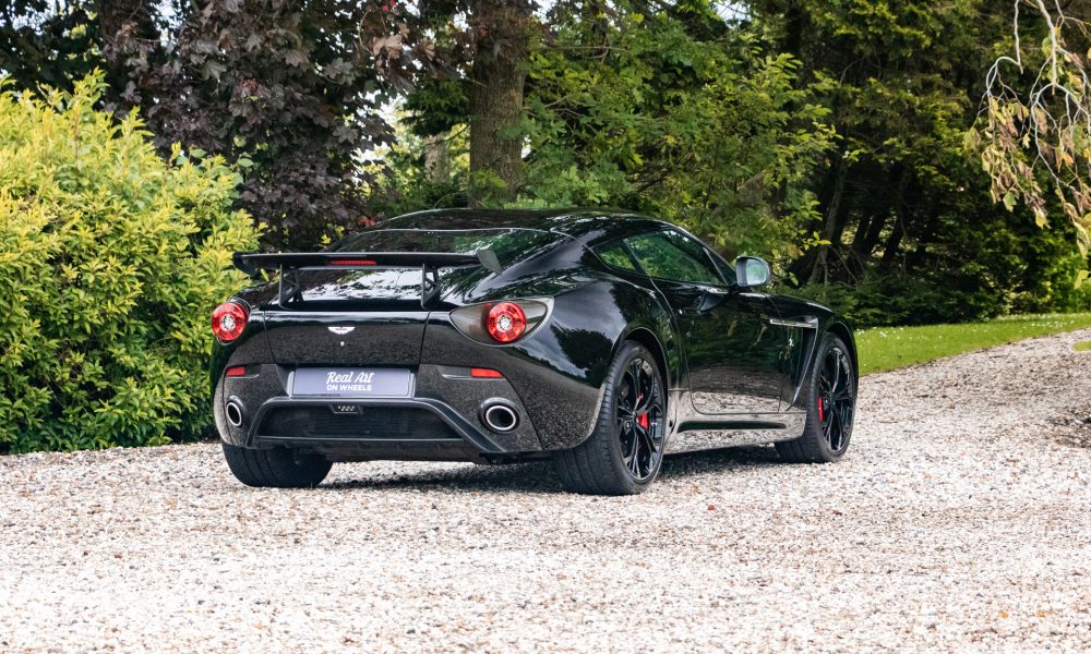 10-RAOW-Aston-Martin-Zagato