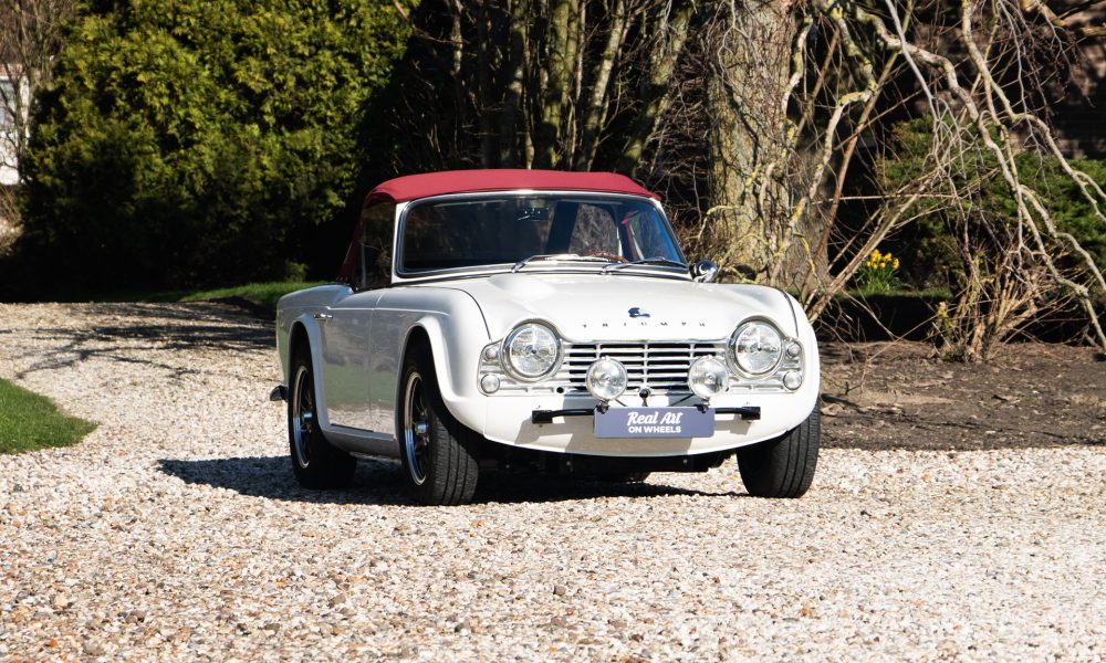 12-RAOW-Triumnph-TR4