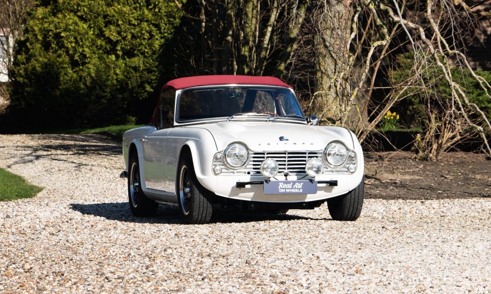 12-RAOW-Triumnph-TR4