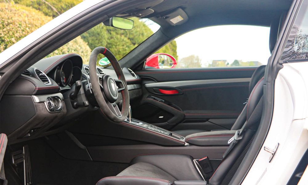 14-RAOW-Porsche-Cayman-GT4