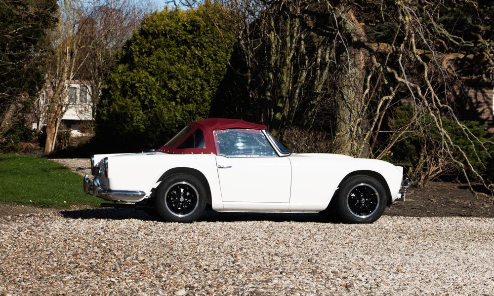 15-RAOW-Triumnph-TR4