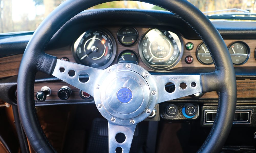 15-RAOW-Volvo-P-1800