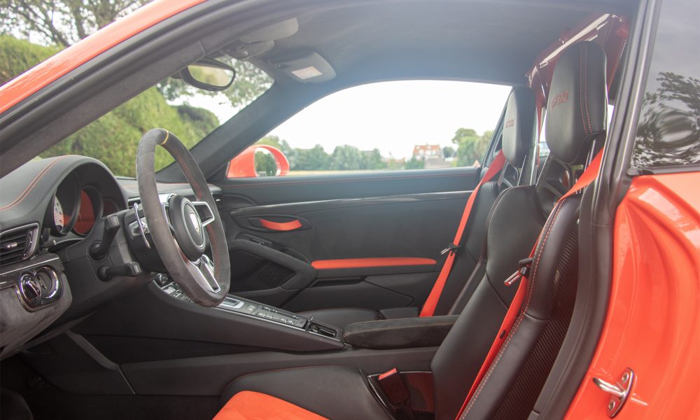 16-RAOW-Porsche-911-GT3-RS