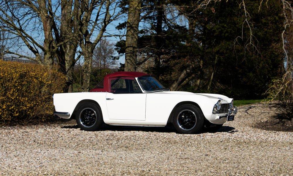 16-RAOW-Triumnph-TR4