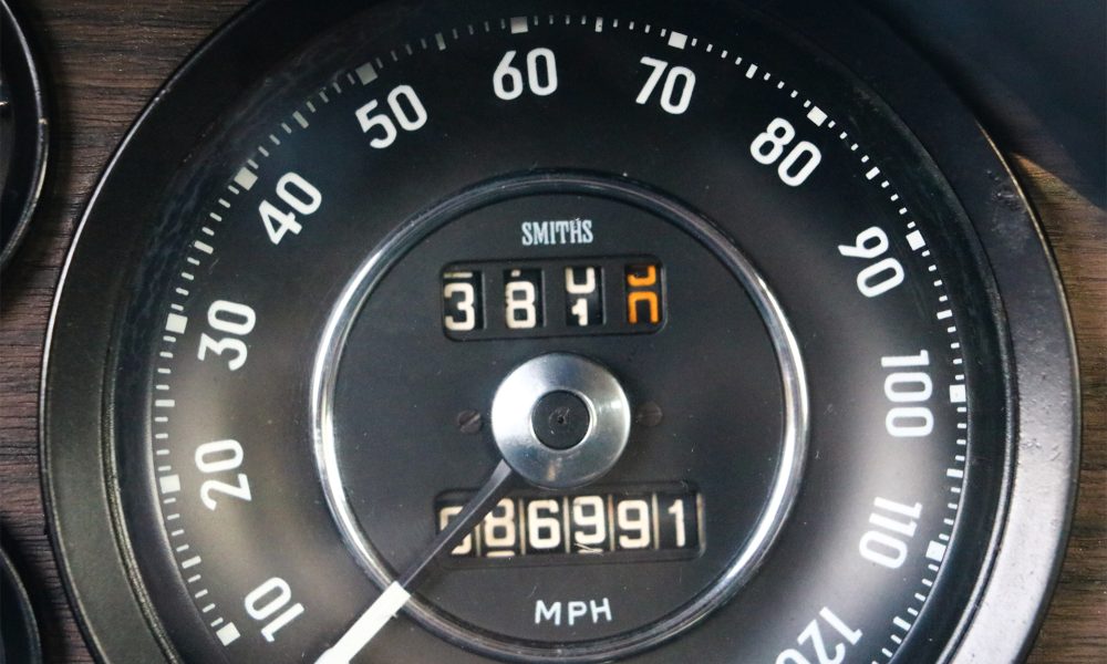 16-RAOW-Volvo-P-1800