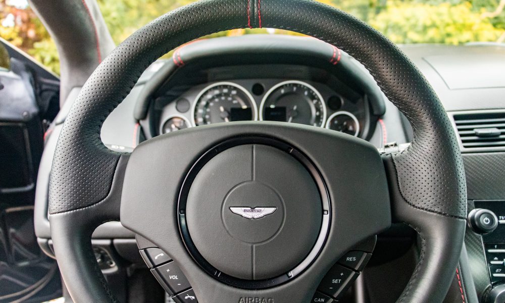 17-RAOW-Aston-Martin-Zagato