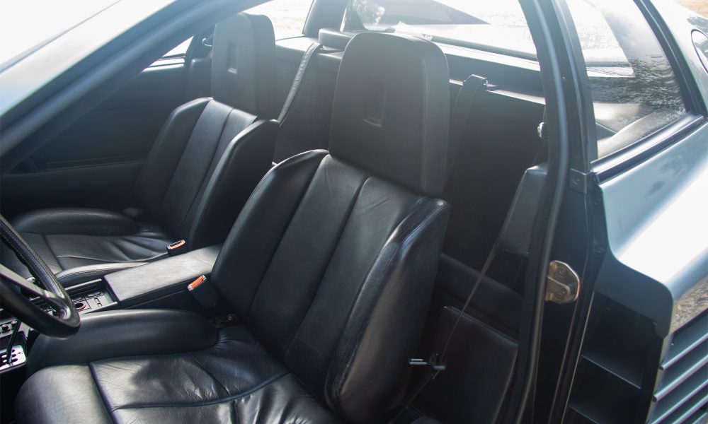 17-RAOW-Ferrari-Testarosssa-Grigio