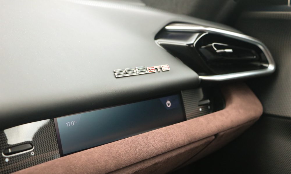 18-RAOW-Ferrari-296-GTB