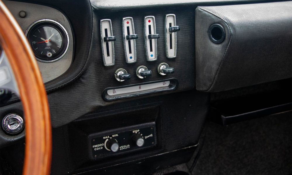 18-RAOW-Ferrari-Daytona-Grey