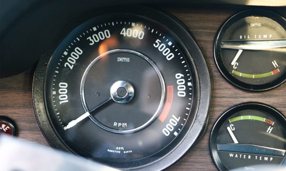 18-RAOW-Volvo-P-1800