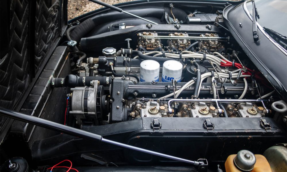 19-RAOW-Ferrari-365-GTC-4