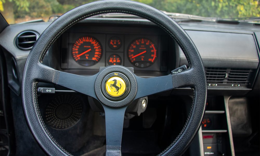 19-RAOW-Ferrari-Testarosssa-Grigio