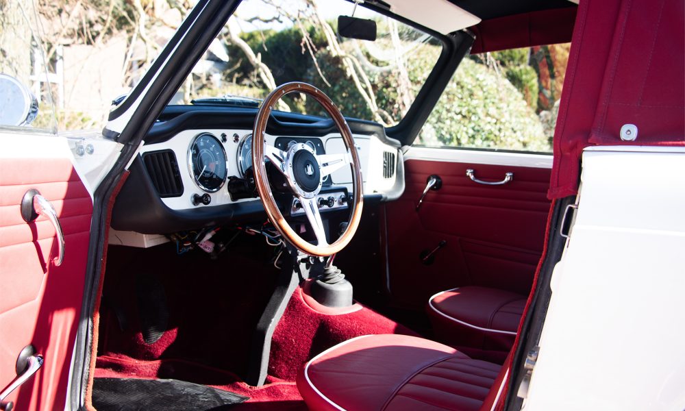 19-RAOW-Triumnph-TR4