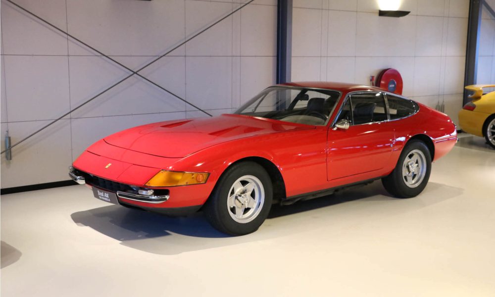 1971_ferrari_gtb4_16