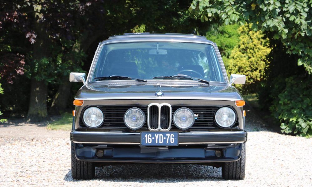 1976-bmw-2002-turbo-1