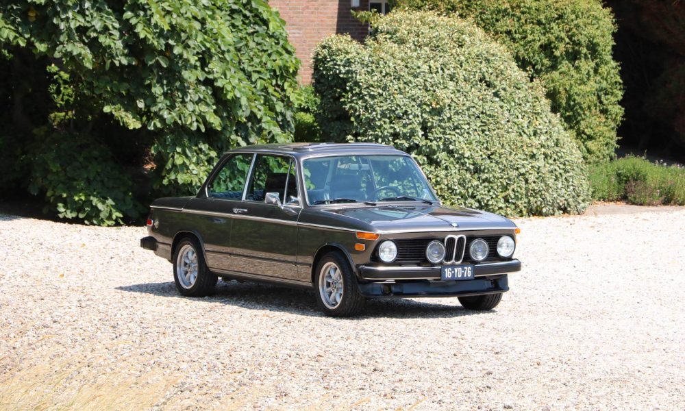1976-bmw-2002-turbo-11