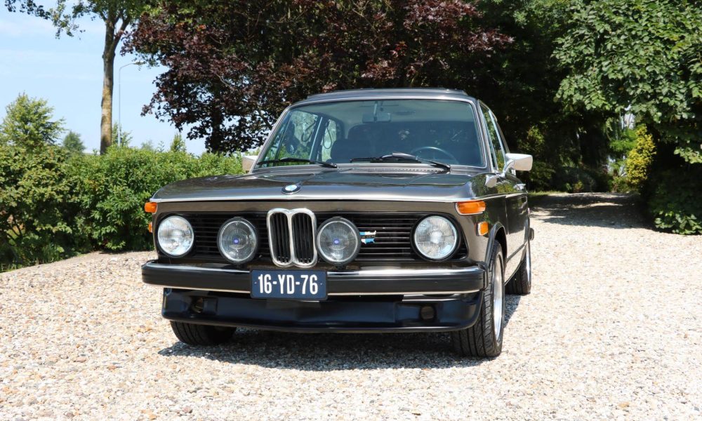 1976-bmw-2002-turbo-12