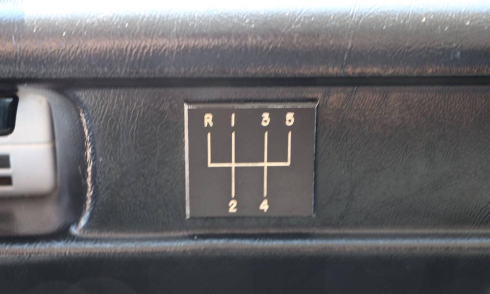 1976-bmw-2002-turbo-36