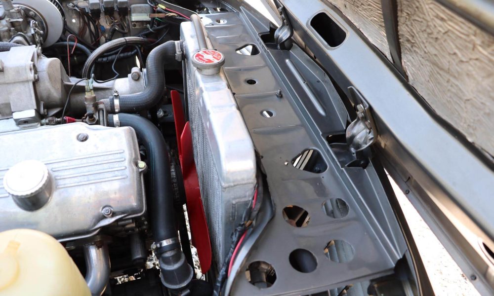 1976-bmw-2002-turbo-47