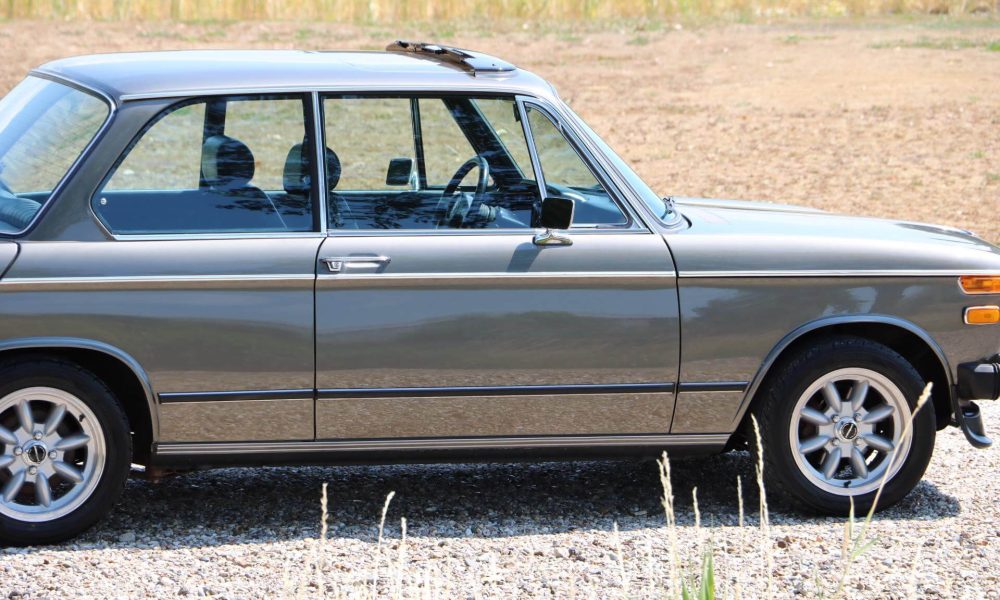 1976-bmw-2002-turbo-9