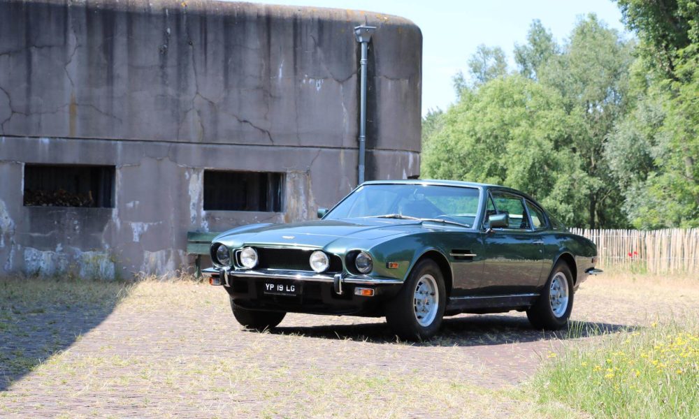 1978-aston-martin-v8-1