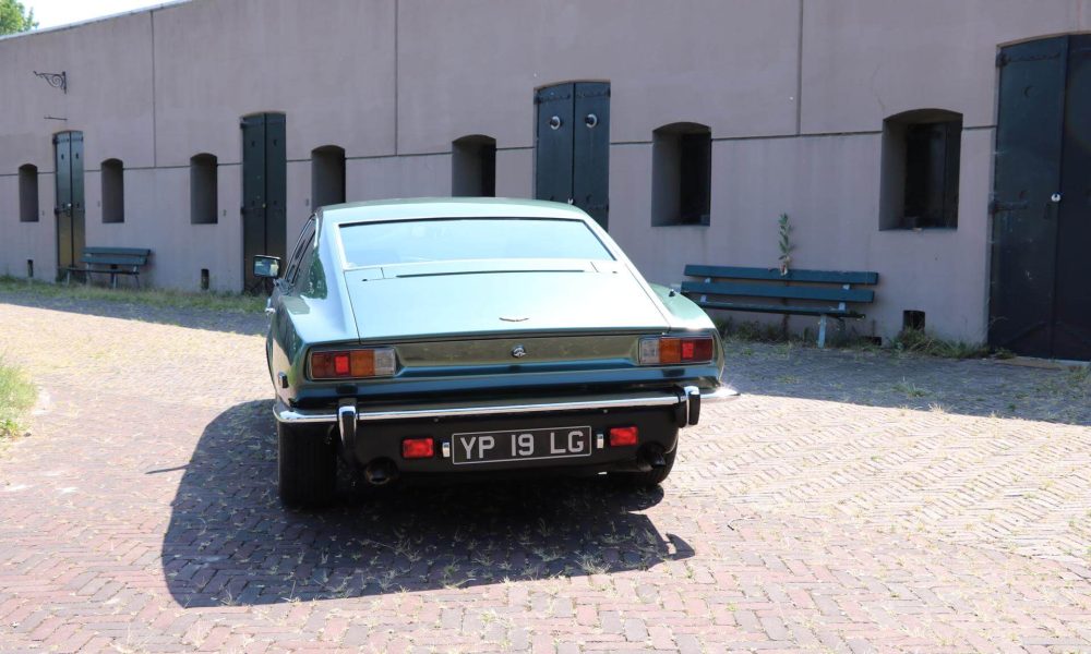 1978-aston-martin-v8-10