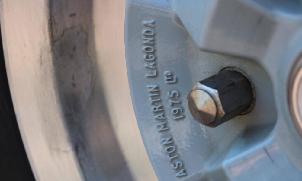 1978-aston-martin-v8-12