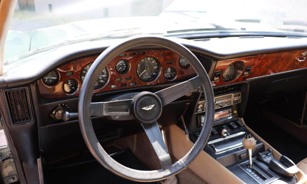 1978-aston-martin-v8-15