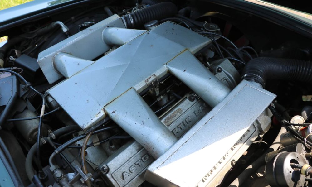1978-aston-martin-v8-24