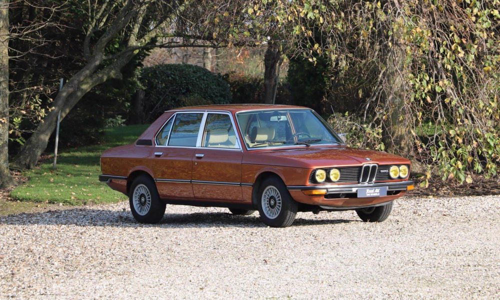 1978-bmw-520-realartonwheels-1
