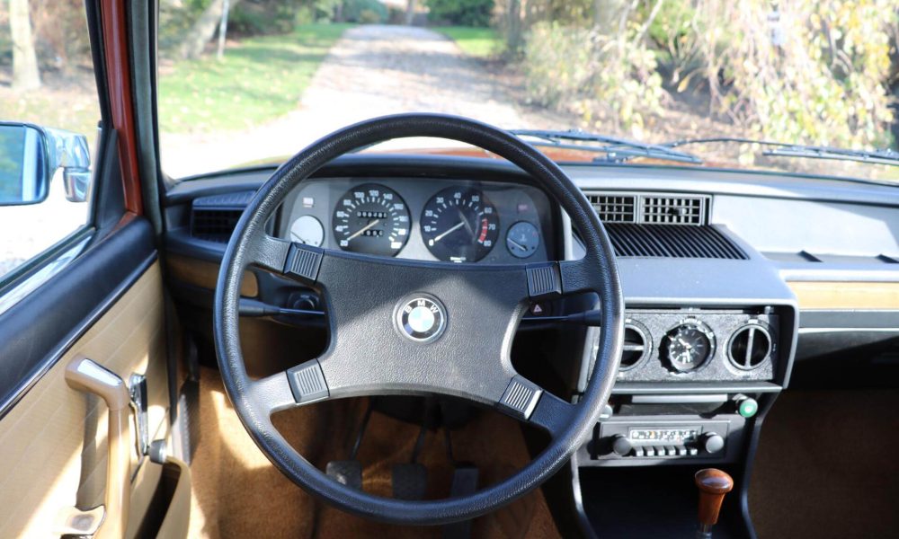 1978-bmw-520-realartonwheels-18