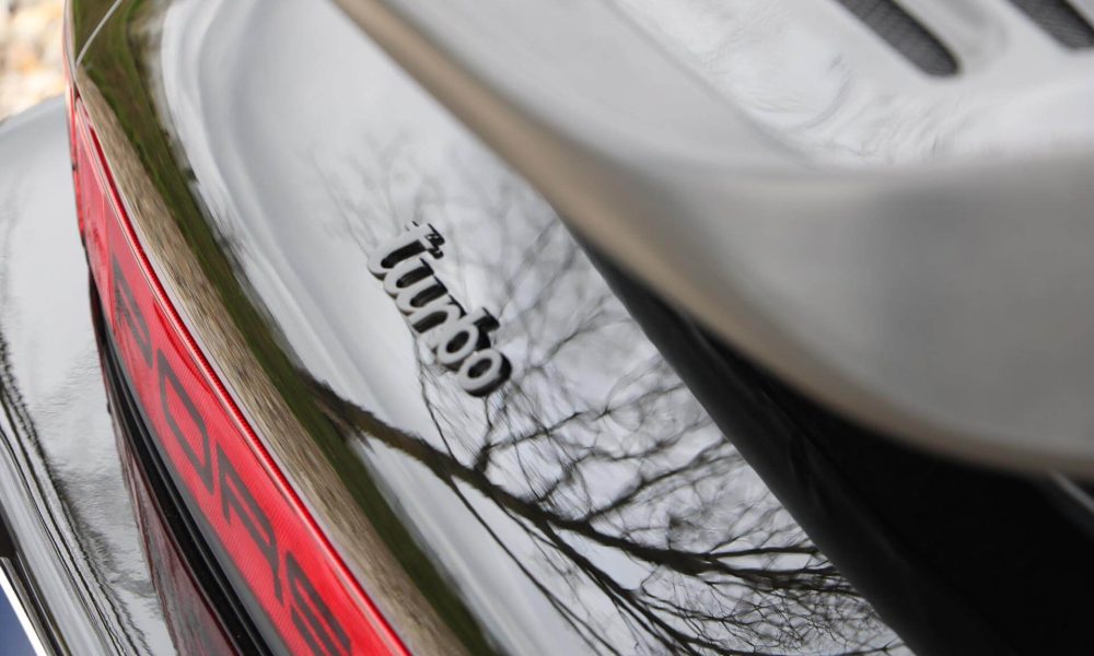 1985-porsche-911-turbo-13