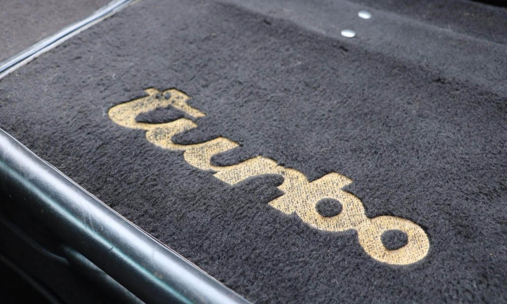 1985-porsche-911-turbo-19