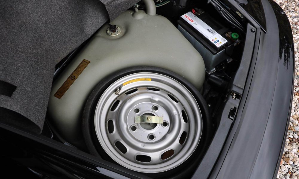 1985-porsche-911-turbo-27