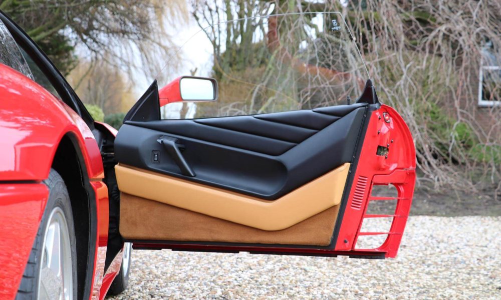 1990-ferrari-348-tb-11