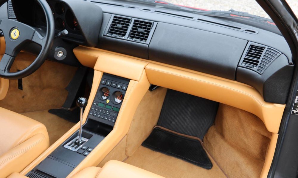 1990-ferrari-348-tb-20